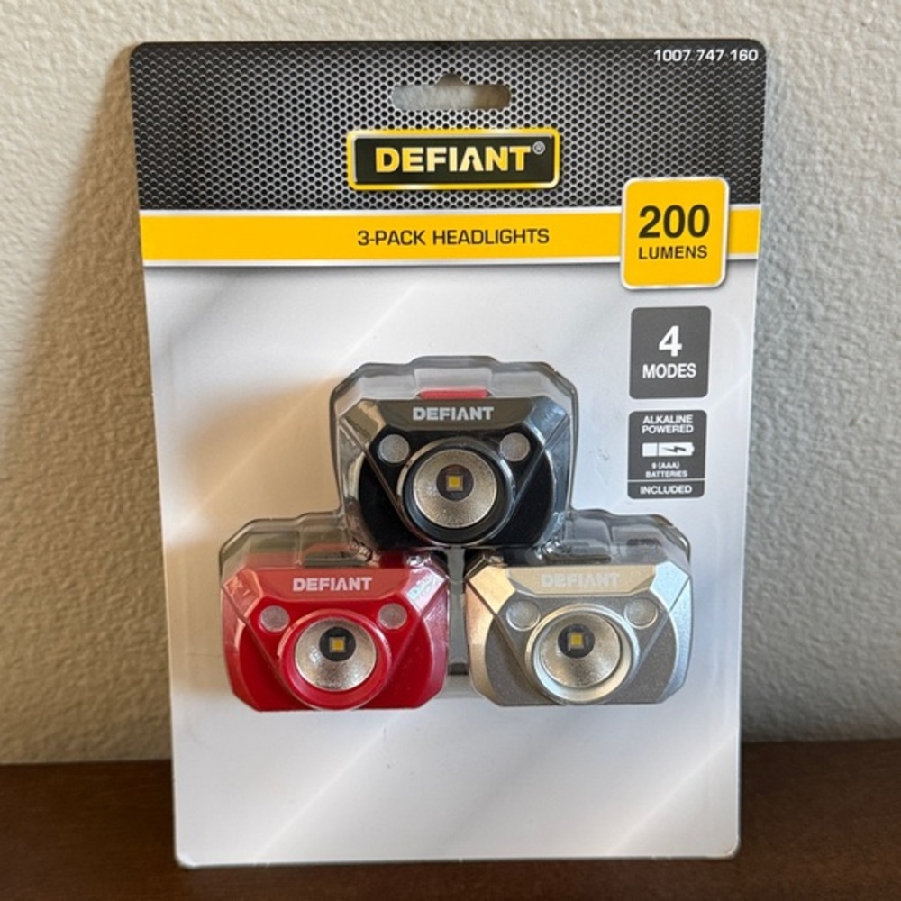 NWT Defiant 3-pack headlights with batteries 200 lumens 4 modes